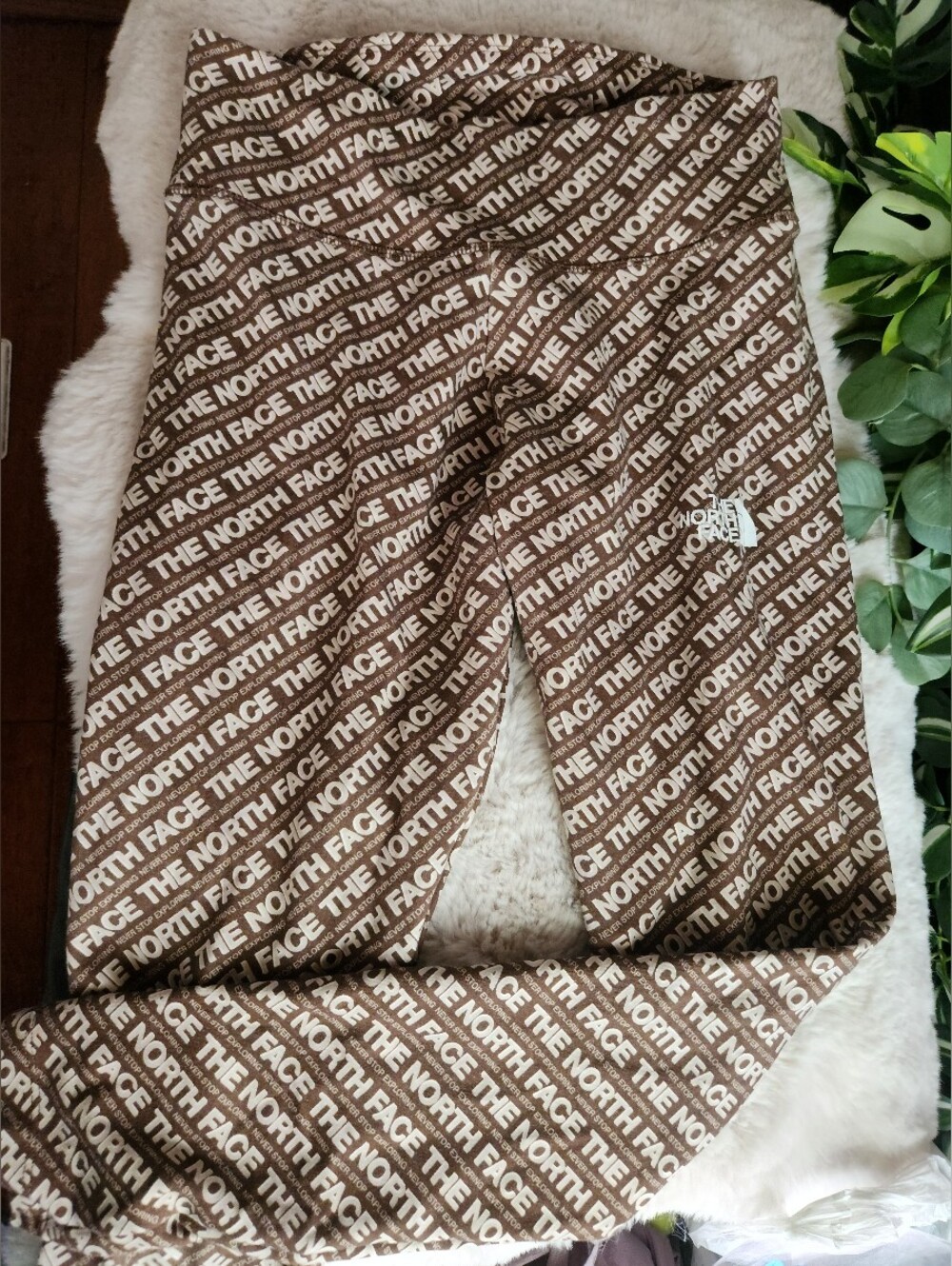 The North Face Kids Brown Logo-Print Joggers